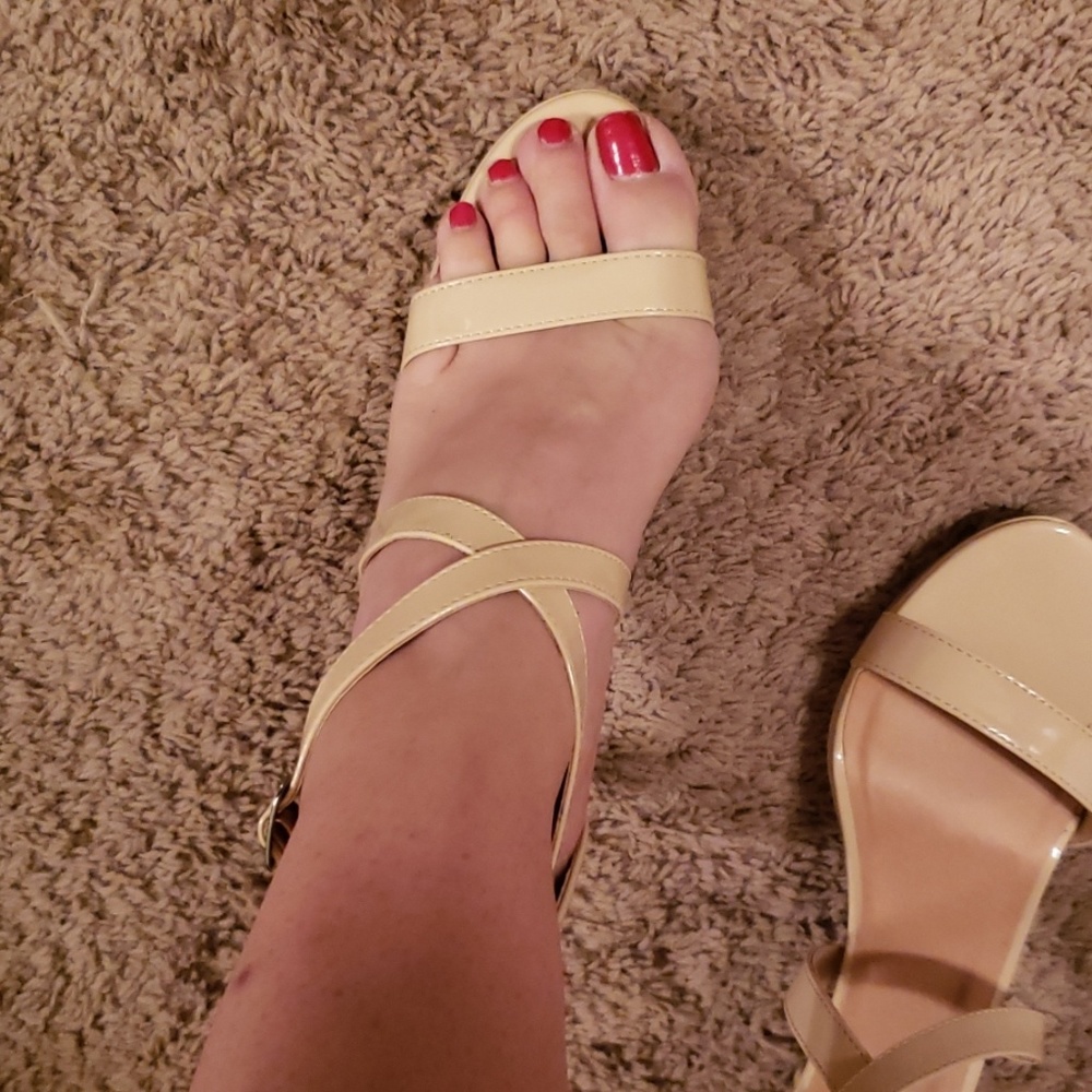 Dress shoes